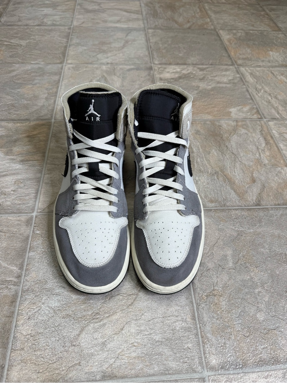 Air Jordan 1 Mid SE Craft White Cement Gray Mens Shoe Size 11.5 DZ4136-002